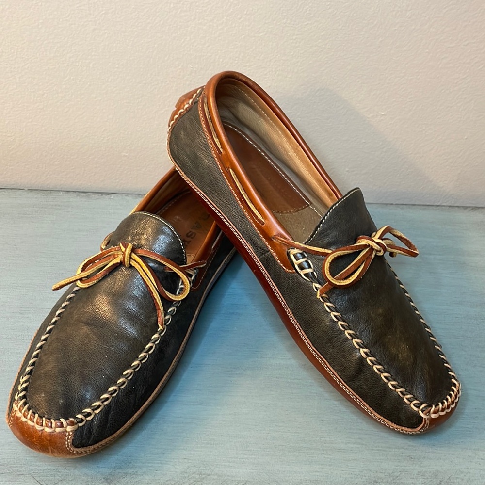 Men’s TRASK black/brown slip on loafers.